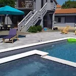 Apartman Franica With Heated Pool And Hot-tub - Two Bedroom With Terrace