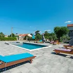 Franica With Heated Pool And Hot-tub - Two Bedroom With Terrace * Privlaka (Zadar)