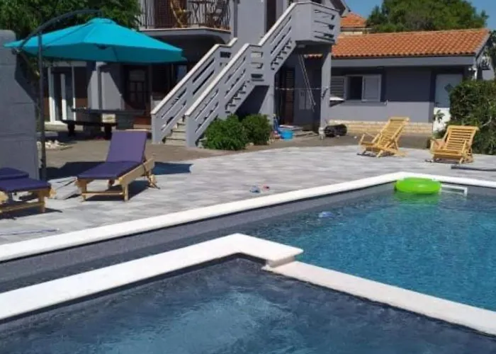 Апартаменты Franica With Heated Pool And Hot-tub - Two Bedroom With Terrace
